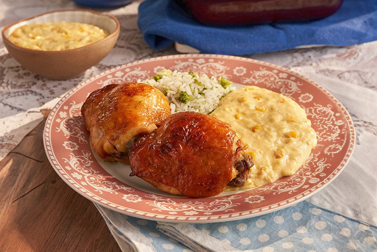 Sobrecoxa de Frango Assada com Creme de Milho
