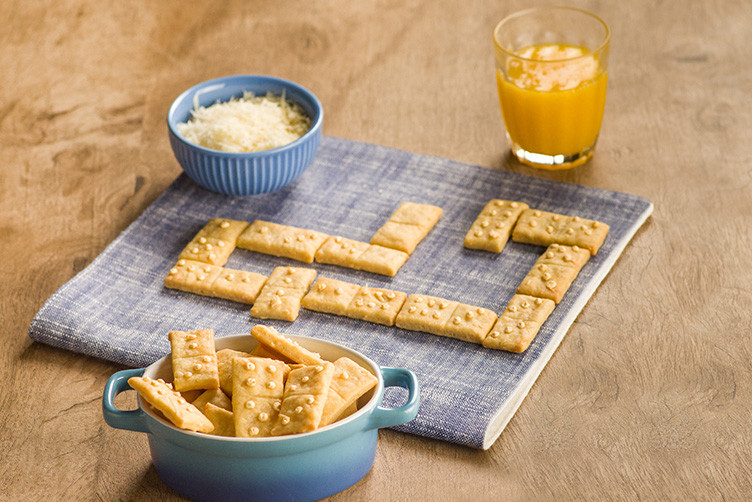 Biscoito Dominó de Parmesão