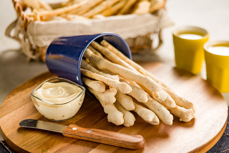 Palito de Biscoito de Polvilho com Chia